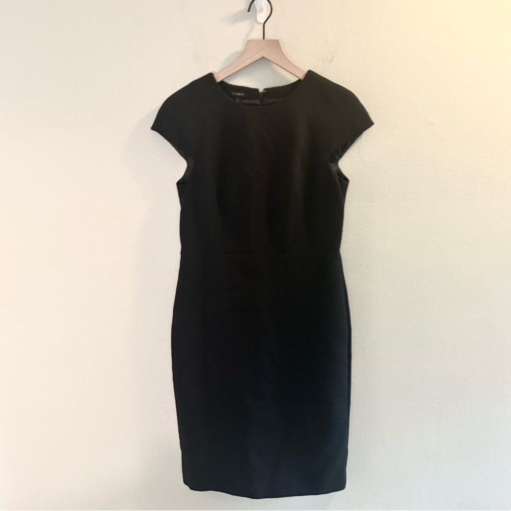 Talbots Little Black Dress Size 6 Knee Length Cap Sleeve Professional Classic